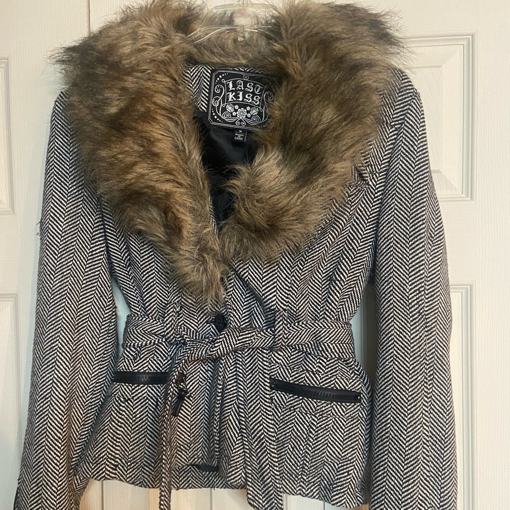 Light Weight Fall Jacket Size Medium - image 1